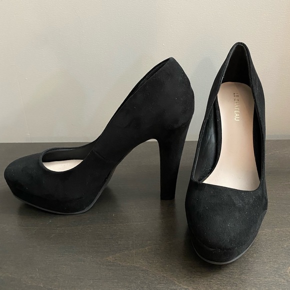 Brand new Le Chateau black pumps size 8 - Picture 6 of 7